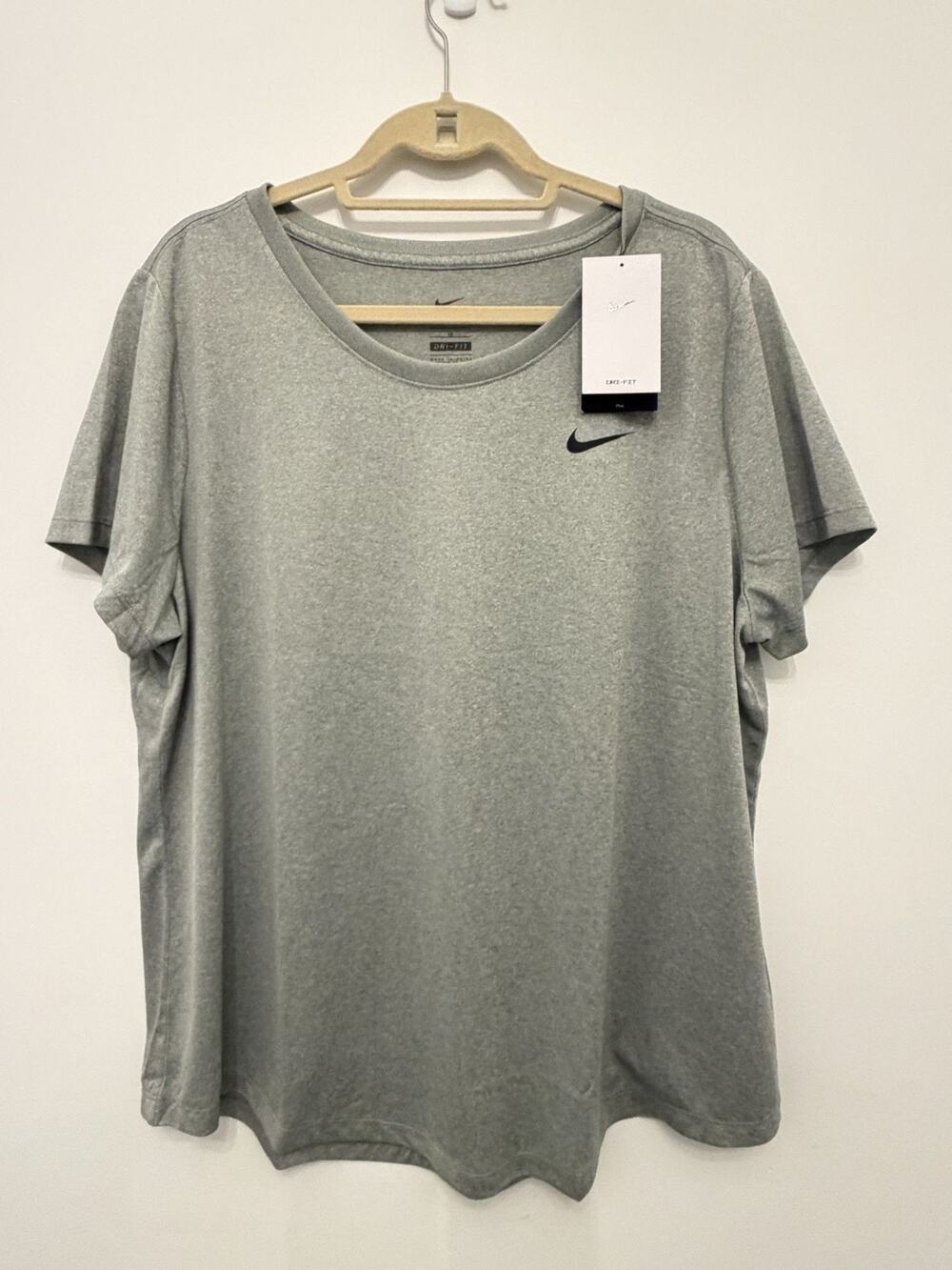 Nike Womens Dri-FIT Training T-Shirt Plus Size 1X Heather Gray Lightweight Activ
